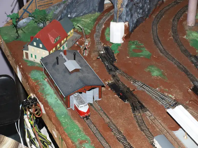 Modelové kolejiště TT říjen 2012 – Finální úprava nádraží. 